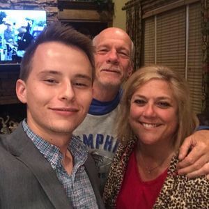 Meet your Posher, Collin